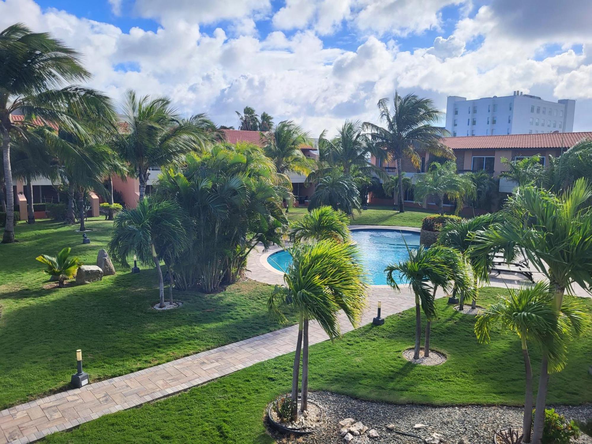 Eagle Beach Luxury House, Walking Distance To The Beach Palm Beach Ngoại thất bức ảnh