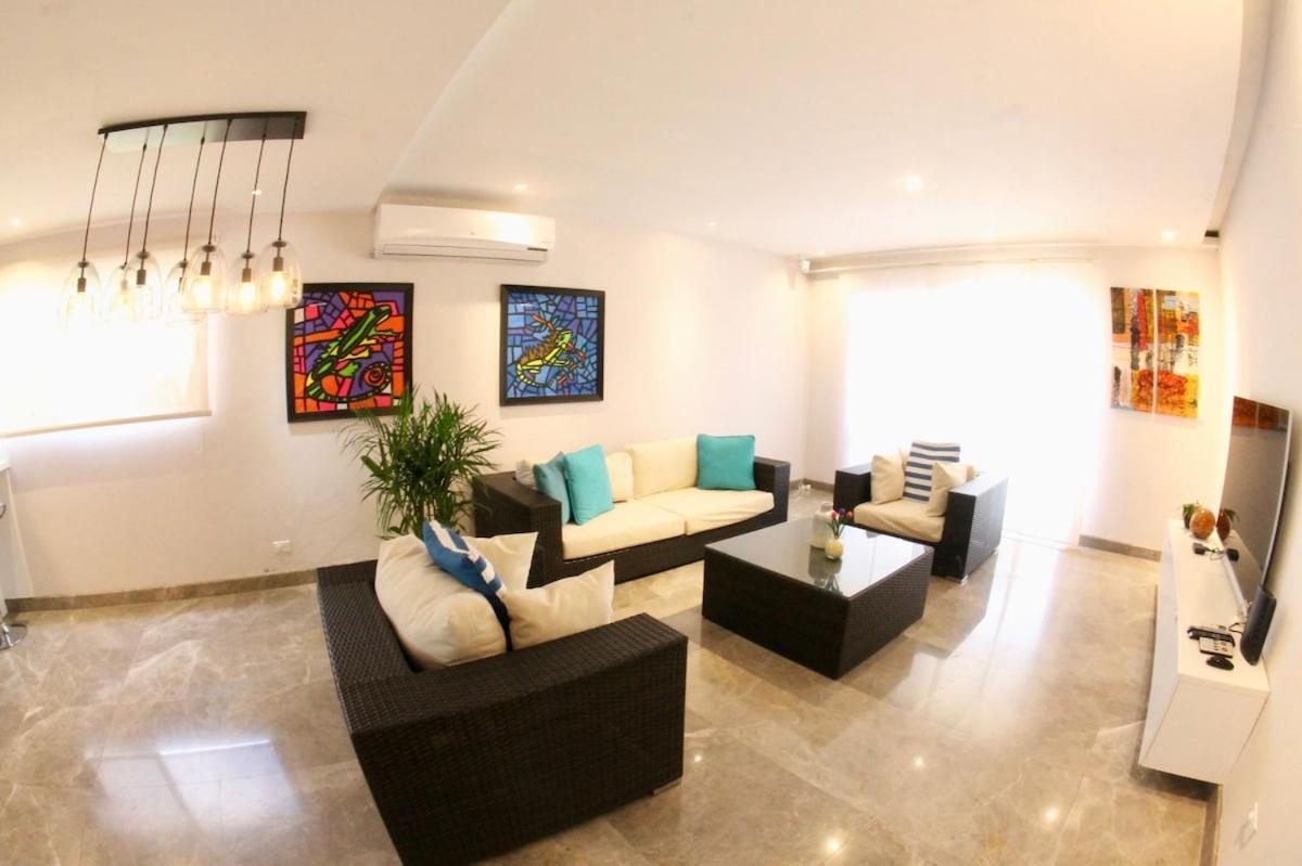 Eagle Beach Luxury House, Walking Distance To The Beach Palm Beach Ngoại thất bức ảnh