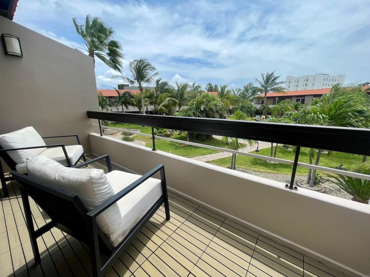 Eagle Beach Luxury House, Walking Distance To The Beach Palm Beach Ngoại thất bức ảnh